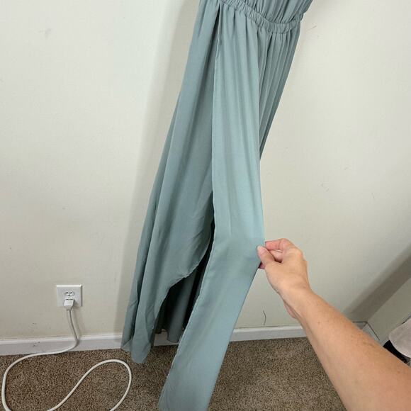 Show Me Your Mumu Kendall Soft V-Back A-Line Gown - Silver Sage Crisp NWT Medium - Picture 4 of 9